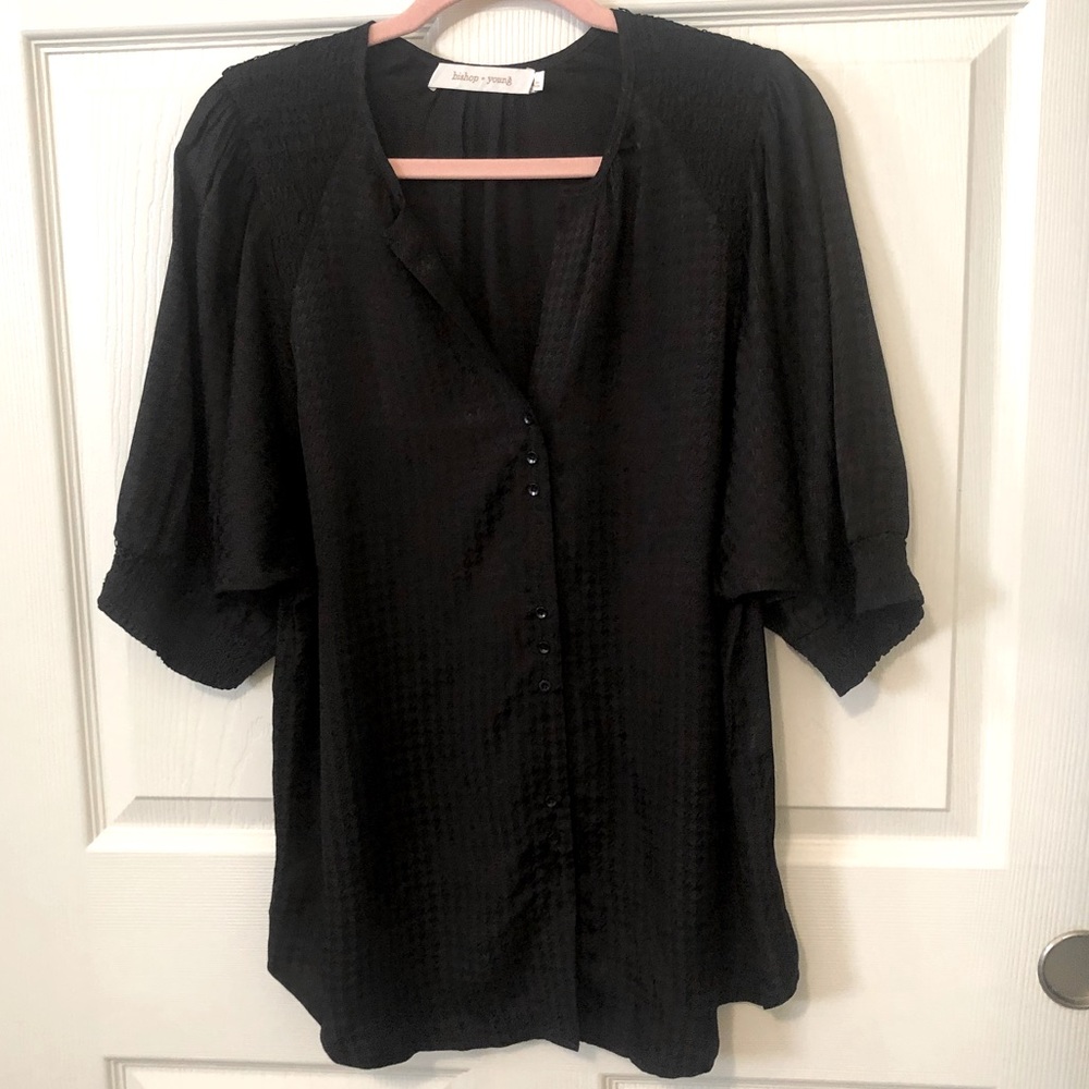 Bishop + Young black short balloon sleeve peasant top small
